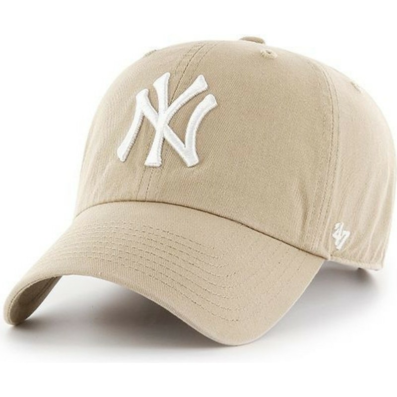 casquette-courbee-beige-avec-logo-blanc-new-york-yankees-mlb-clean-up-47-brand